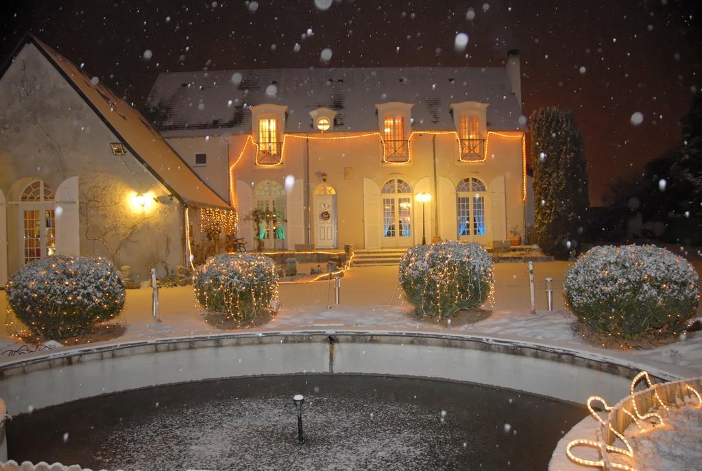 La Carriere Bed & Breakfast Charentilly Exterior photo