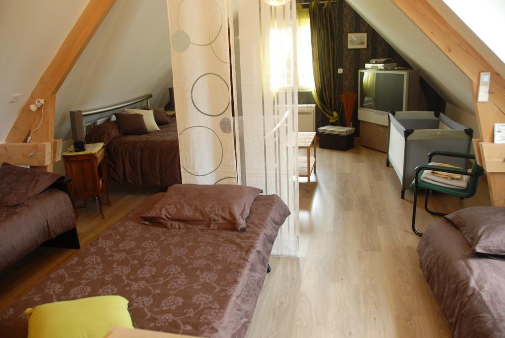 La Carriere Bed & Breakfast Charentilly Room photo